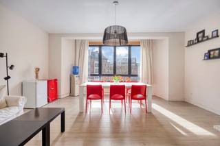 Dit instapklaar appartement van ca. 90 m² met 2 slaapkamers bevindt zich in het bruisende centrum van Leuven en geniet van een uniek zicht op de...