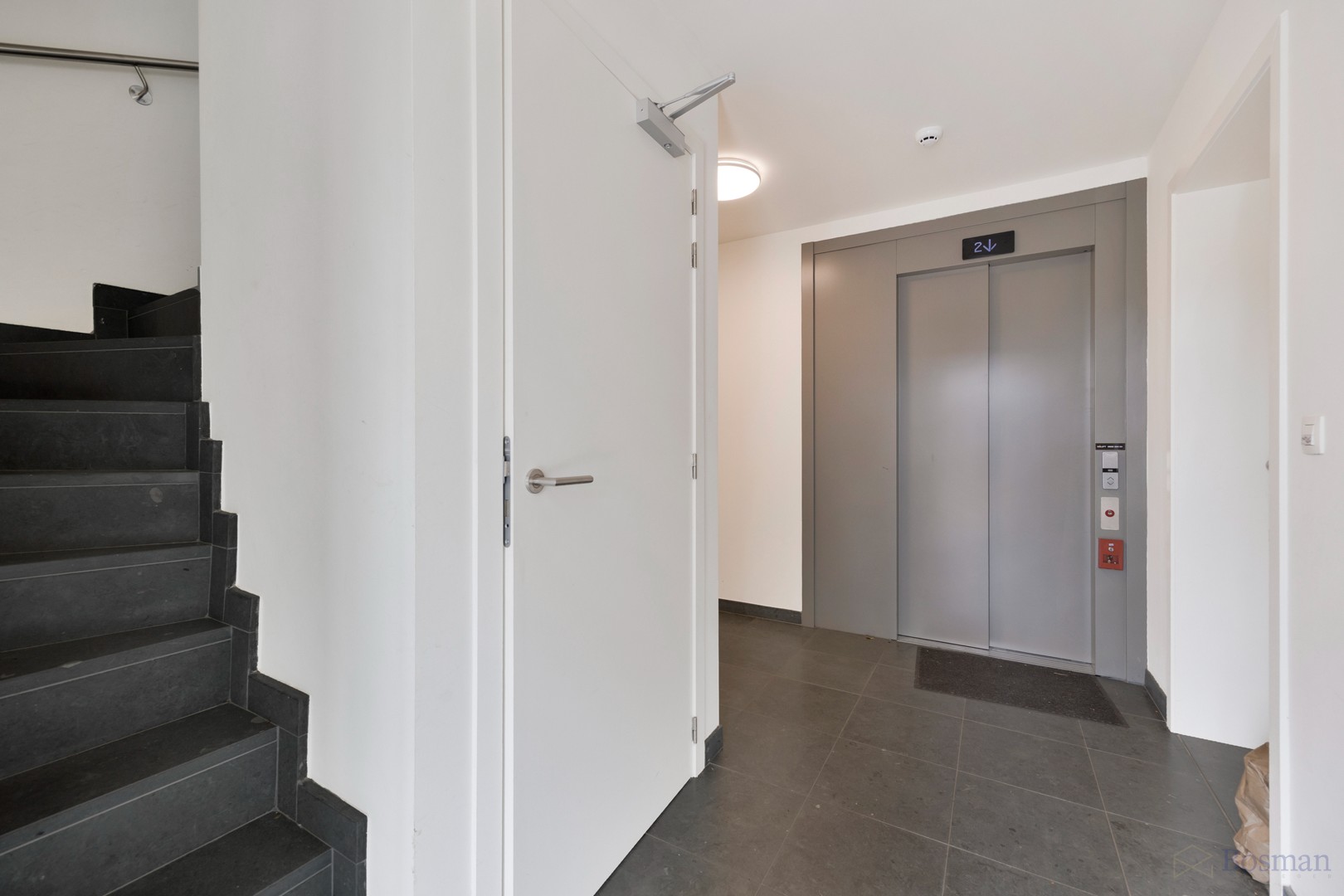 Apartment for sale in Tessenderlo with 4 bedrooms - photo 2