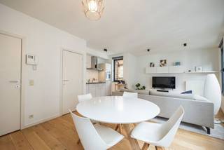 Te huur: licht en bemeubeld appartement in een bruisende buurtWelkom in de Korte Noordstraat, op de tweede verdieping van een charmant gebouw in de...