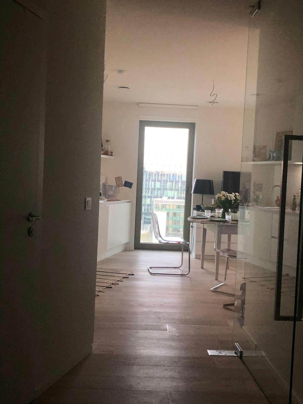 Riva Appartement: 2 slpk, terras & parking te Brussel - foto 4