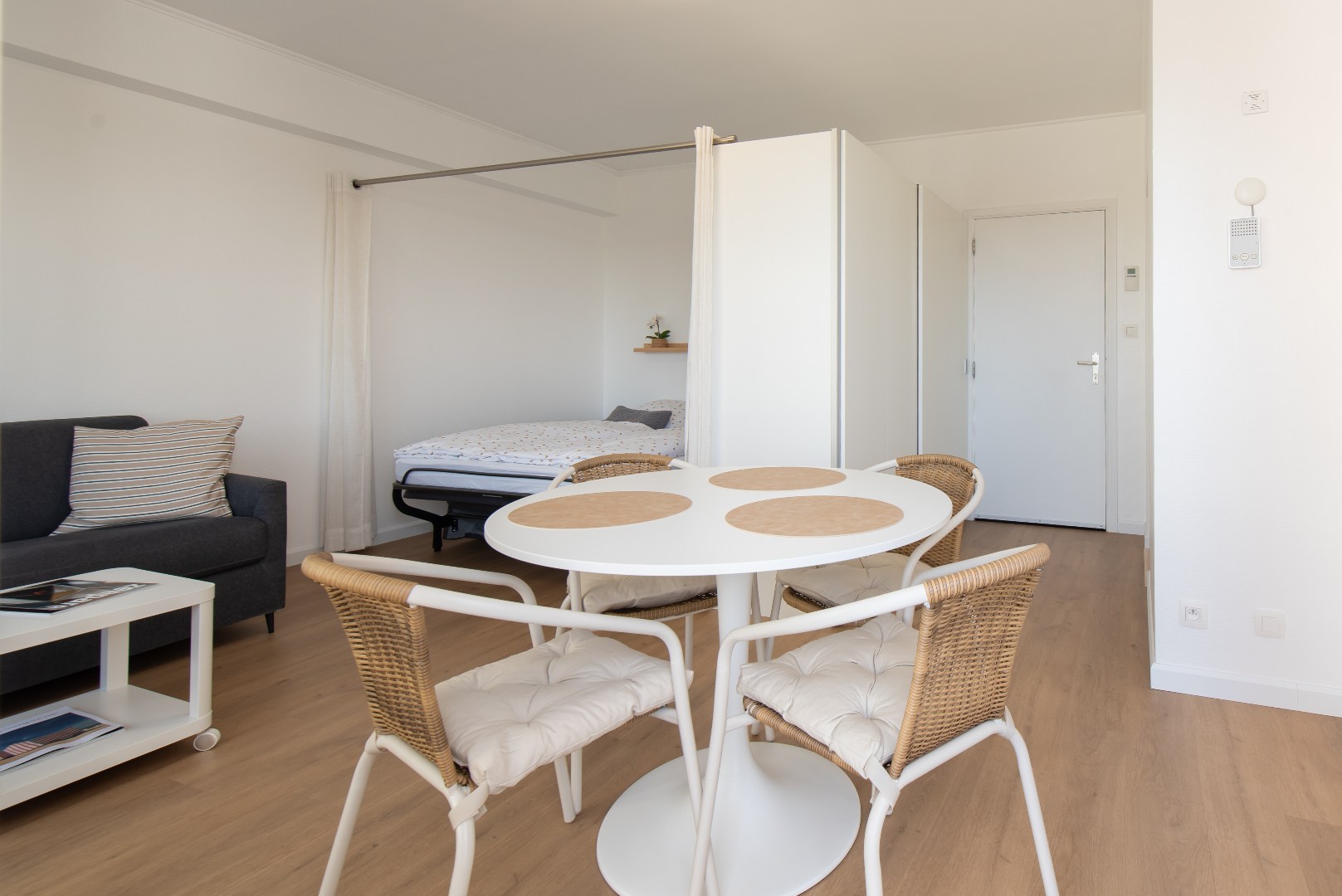 Mooi vernieuwde studio gelegen op de vierde verdieping met zonneterras - foto 5