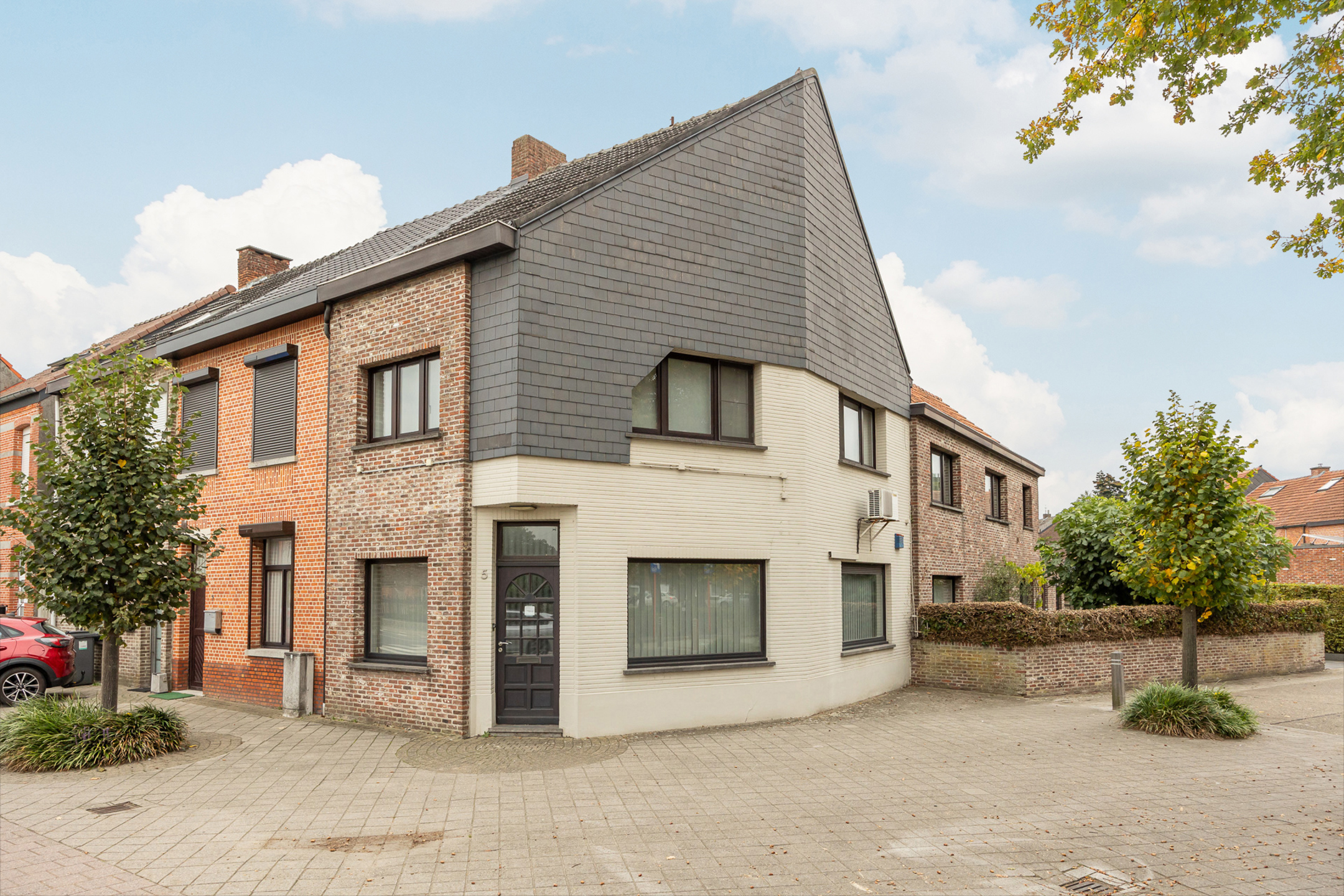 Woning met aansluitend kantoor.  Epc-score: 207 kWh/m²  - foto 5