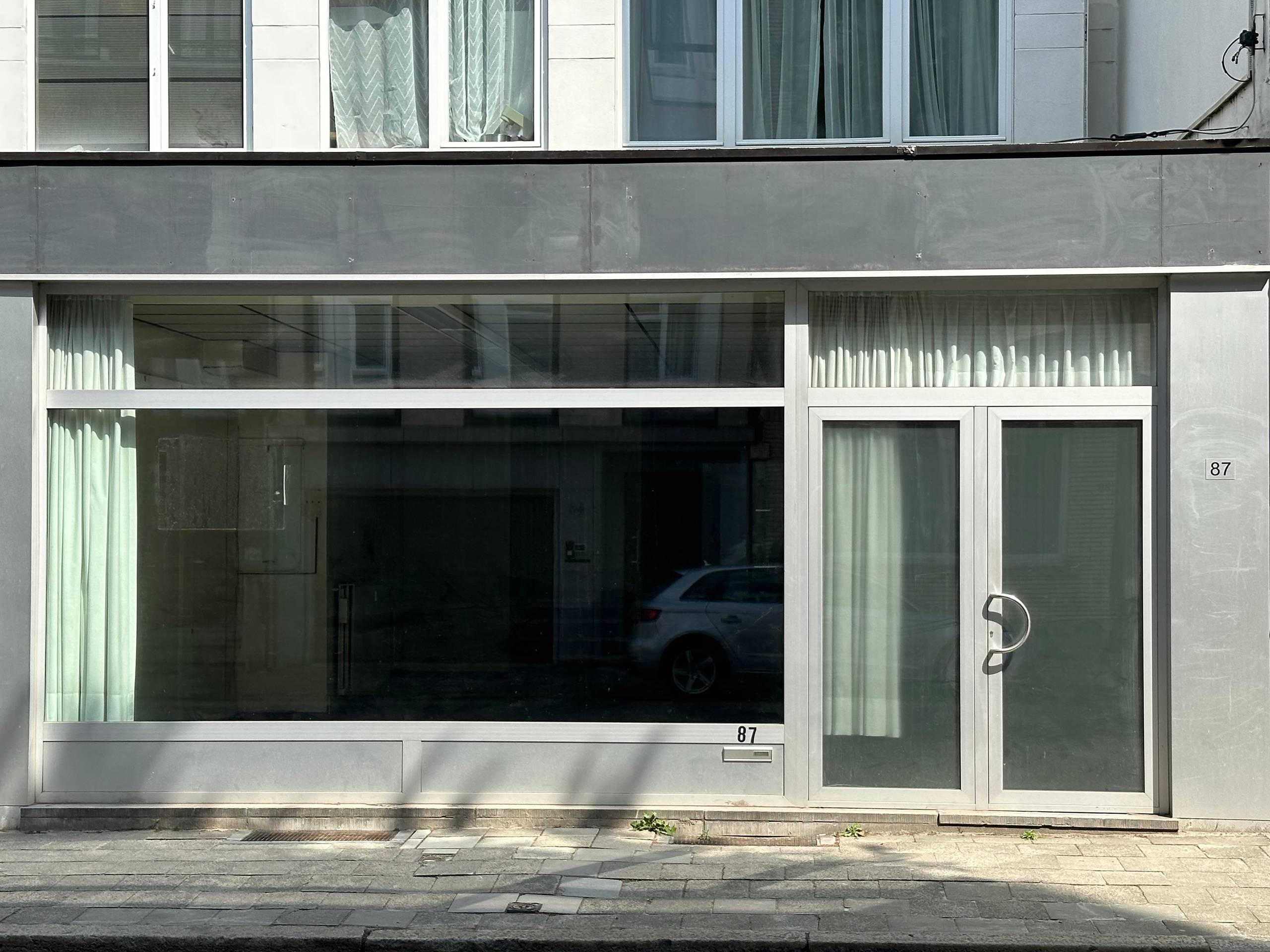 Op toplocatie: mooie winkel of praktijk of horecaruimte! - foto 1