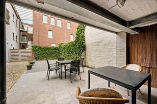 Instapklaar gelijkvloers appartement (Loft) met stadstuin en overdekt privé-terras in het hart van DadizeleBen je op zoek naar een stijlvol afgewerkt...
