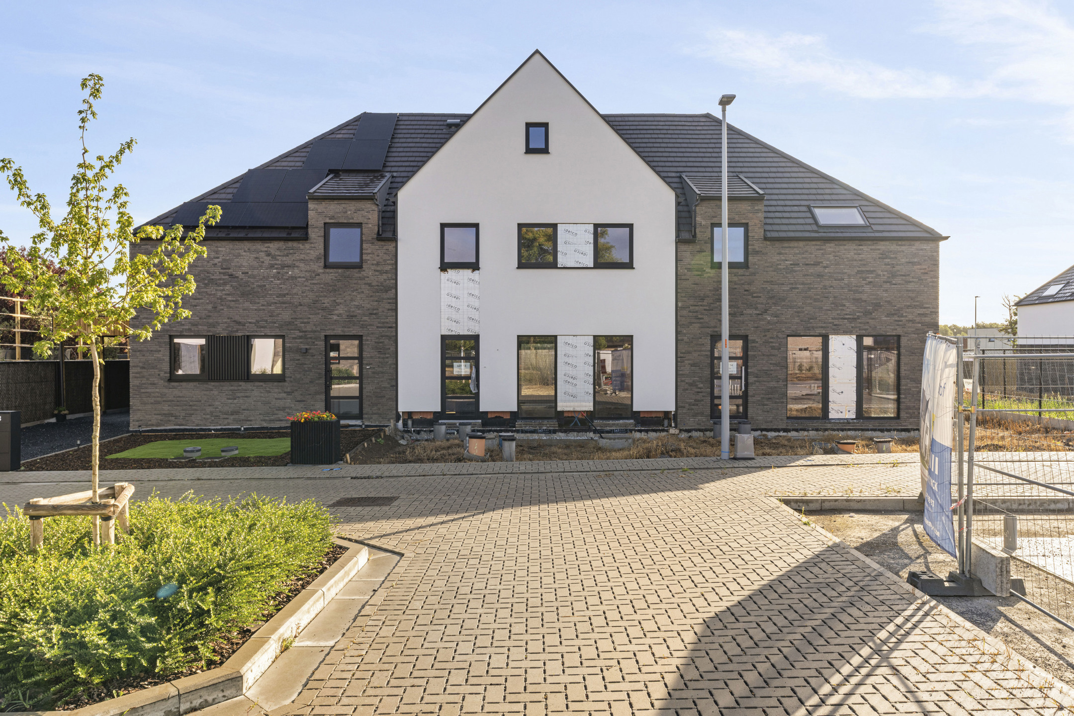 Kwalitatieve nieuwbouwwoning met tuin, carport en 3 slaapkamers.  - foto 2