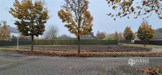 <p><span>Perceel van 688m² op top locatie in Kalmthout vlakbij het het winkel centrum De Beek!! Grond voor open bebouwing bekijk impressies op <span>www.hansimmo.be</span></span><span> . Voor alle info: bel 03/290.30.30</span></p><p><span> </span></p>