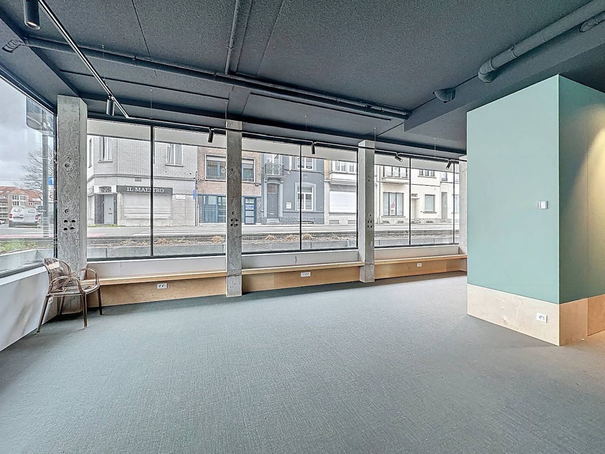 Kantoorruimte te huur in Kortrijk - foto 2