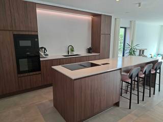 Exclusieve nieuwbouwwoning in Vriesdonk (Brasschaat)In de gegeerde en rustige wijk Vriesdonk, nabij het centrum van Brasschaat, bevindt zich deze...