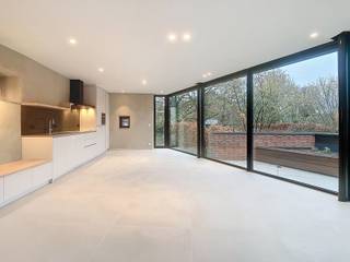 Ce penthouse exclusif bénéficie d'un emplacement exceptionnel où calme, nature et accessibilité se marient à la perfection.La forêt de Meerdaal se...