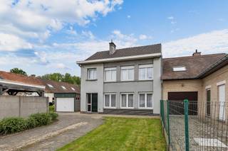 House for sale in Denderleeuw