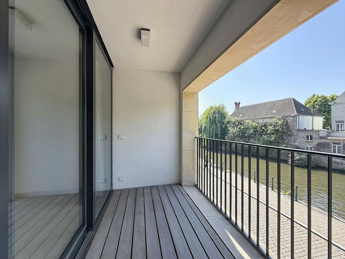 Luxurious 2 bedroom apartment with terrace in the heart of Ghent - photo 5
