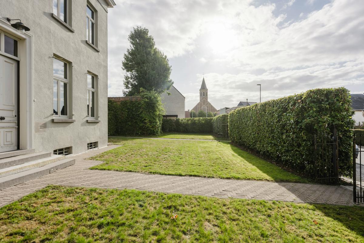 Karaktervolle pastorie met potentieel in Poesele - foto 5