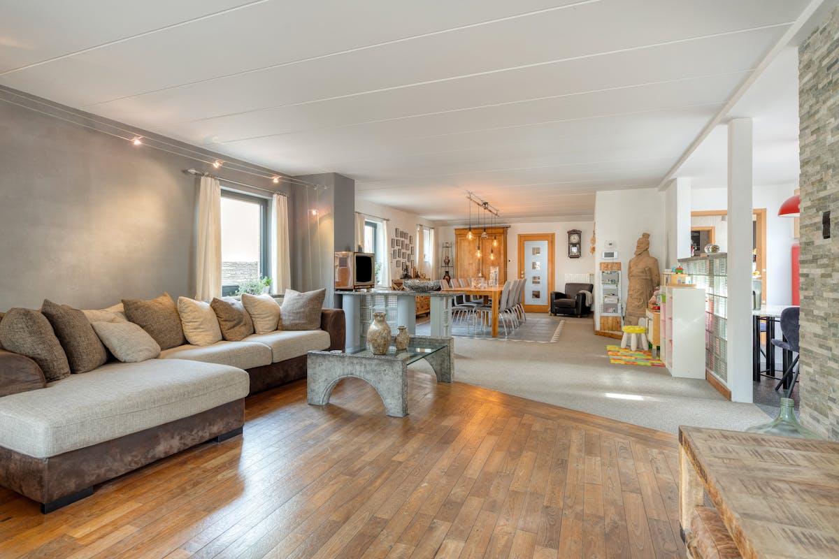 Energiezuinig en ruim huis met 4 slaapkamers in Hasselt. - foto 3