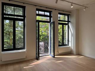 Deze herenwoning gelegen op een topligging tussen het Museum voor Schone Kunsten en het nieuw Justitiepaleis werd recent gerenoveerd in...