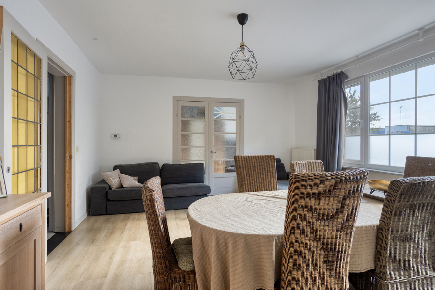 Ruime halfopen bebouwing op een strategische locatie. - foto 5