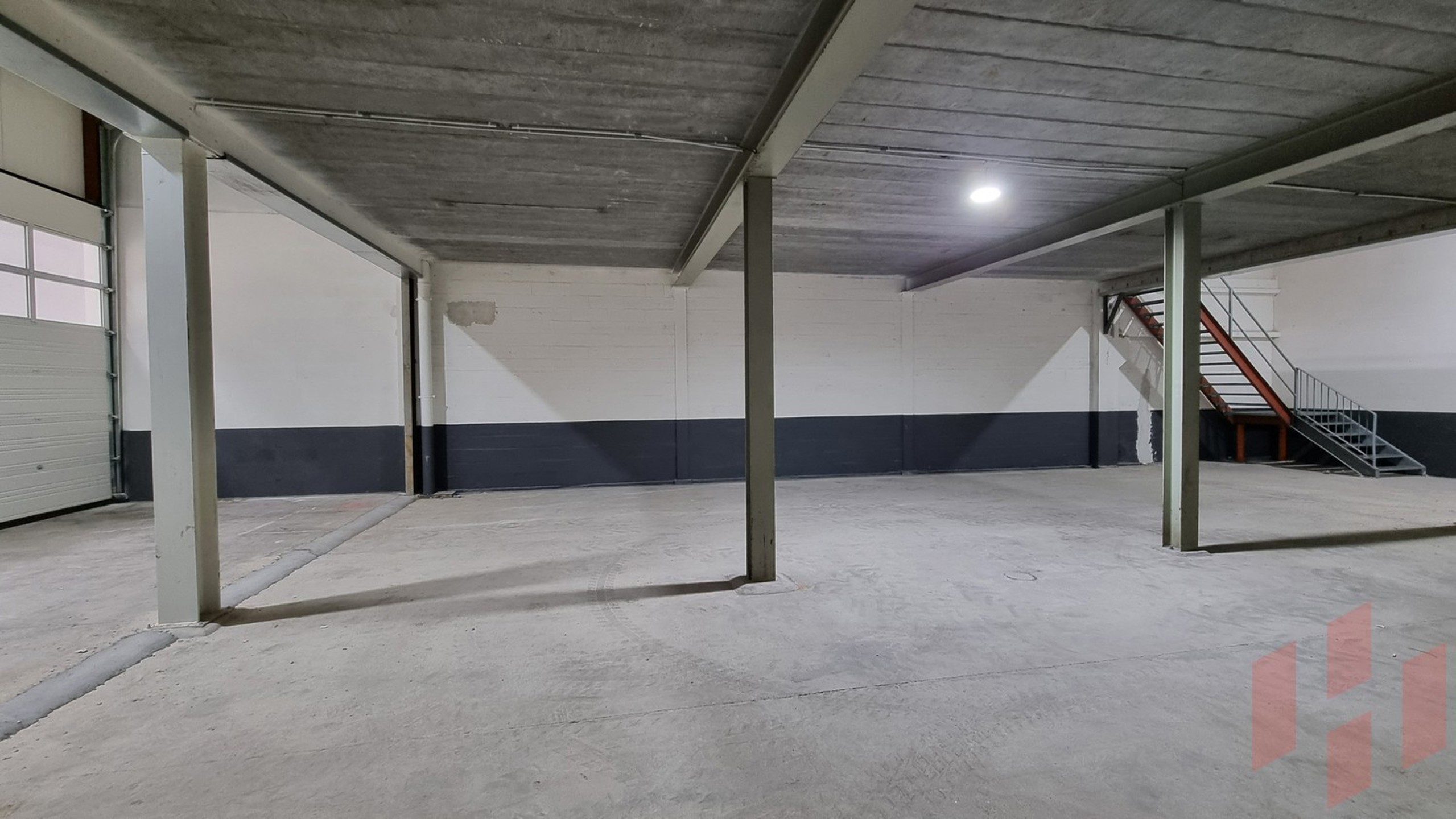 Magazijn unit 26 met mezzanine - 358m² - foto 3