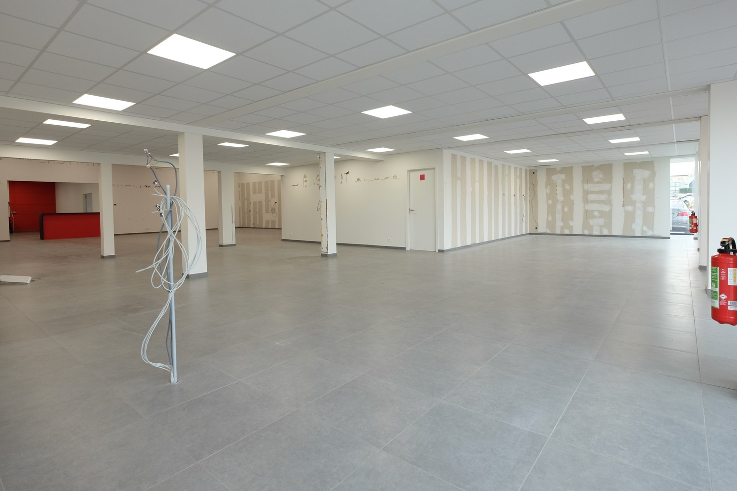 Commercial for rent in Sint-Truiden - photo 3