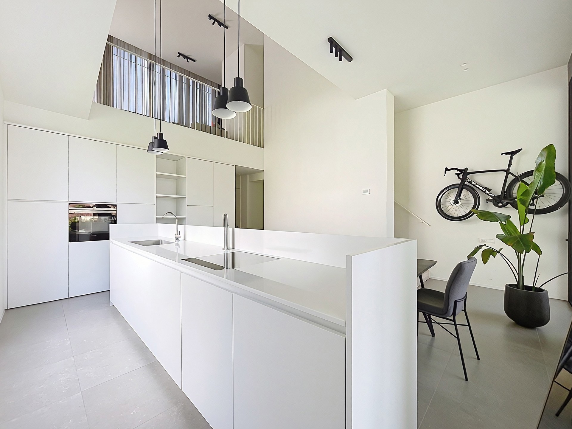 Trendy woning met 3 SLPKS, terras en tuin te Gent - foto 5