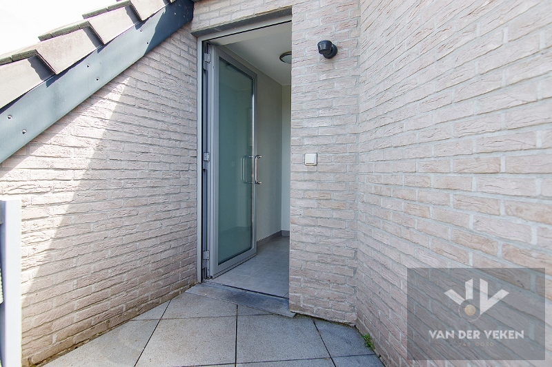 2-SLPKAPP MET KELDER EN PARKING IN CENTRUM DIEPENBEEK - foto 4