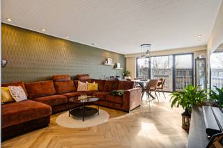 Gelegen op een uitstekende locatie in Edegem, aan de Buizegemlei 92, bevindt zich dit verzorgd en praktisch ingedeeld appartement met...