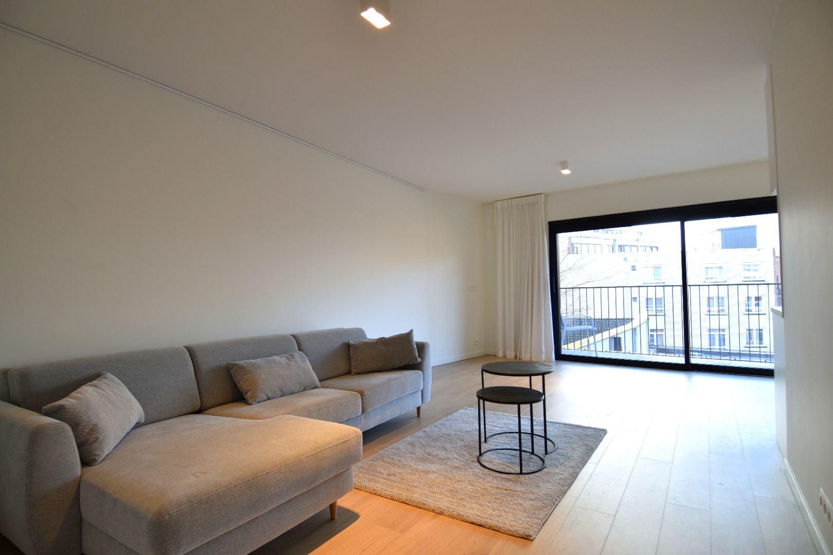 Luxe 1 slaapkamer appartement met terras in centrum Kortrijk - foto 3