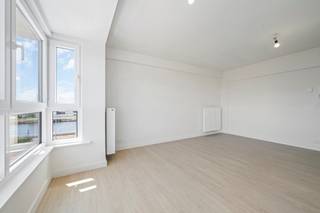 Lichtrijk gerenoveerd 2 slaapkamer appartement op een centrale locatie te BredeneComfortabel en lichtrijk appartement met balkon, op centrale locatie...