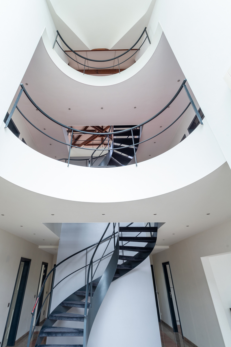 Kantoorvilla op 1.040m² met 650m² bewoonbare oppervlakte! - foto 5