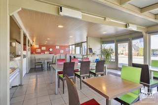 Frituur Uylenspiegel in Haaltert wordt volledig uitgerust overgelaten, met de overnamedatum in onderling overleg. De overname omvat het...