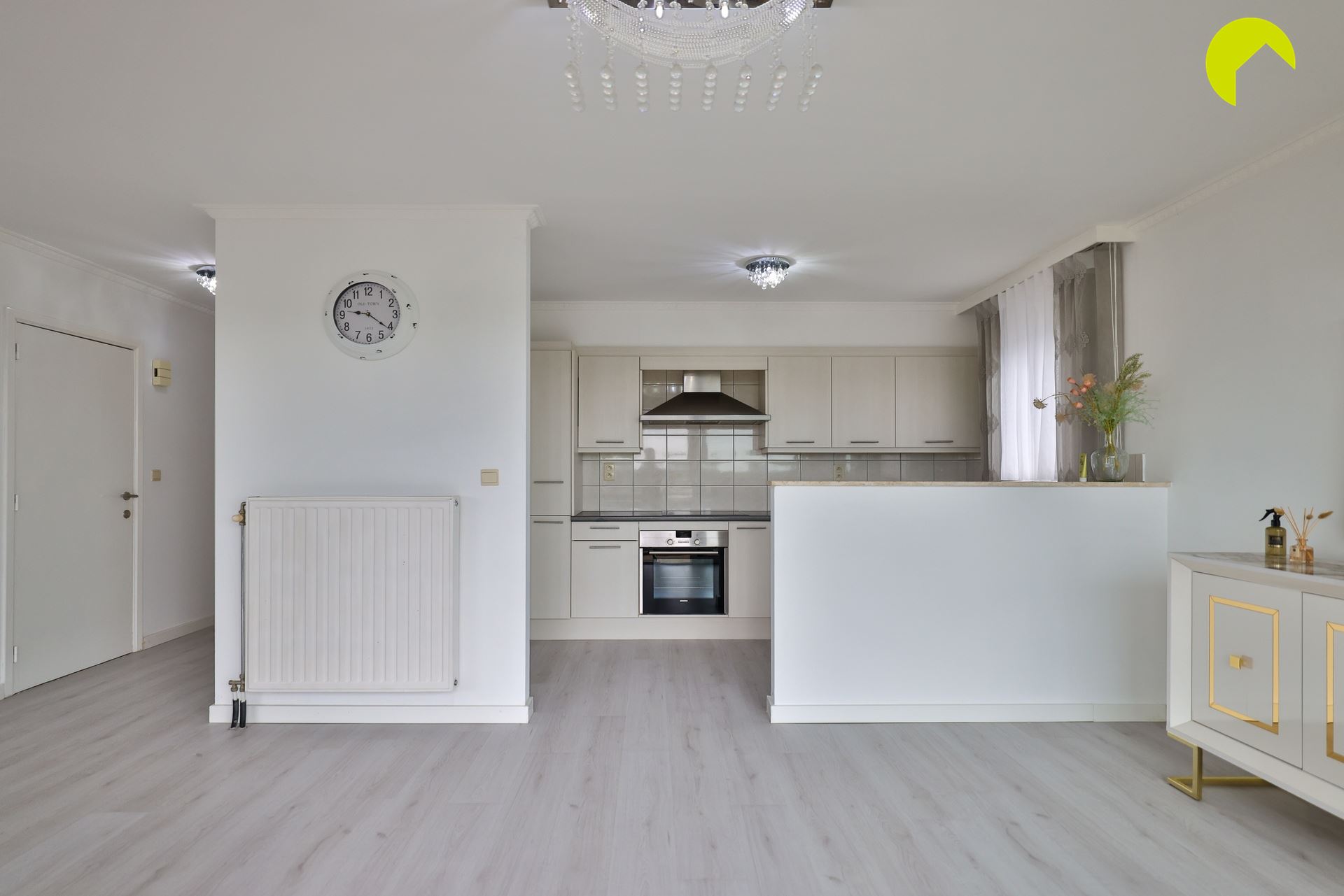 Appartement met drie slaapkamers en gezellig terras - foto 5