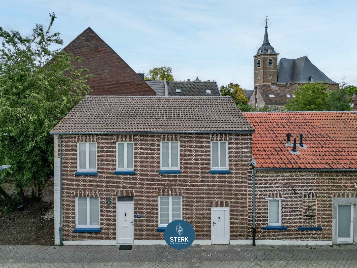 CHARMANTE GEZINSWONING MET 3 SLPKS IN HARTJE OUD-REKEM ! - foto 4