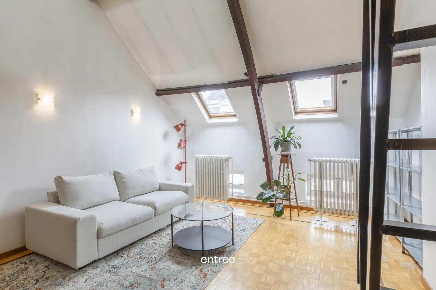 Ruime studio met 1 slaapkamer in het hart van Gent - foto 1