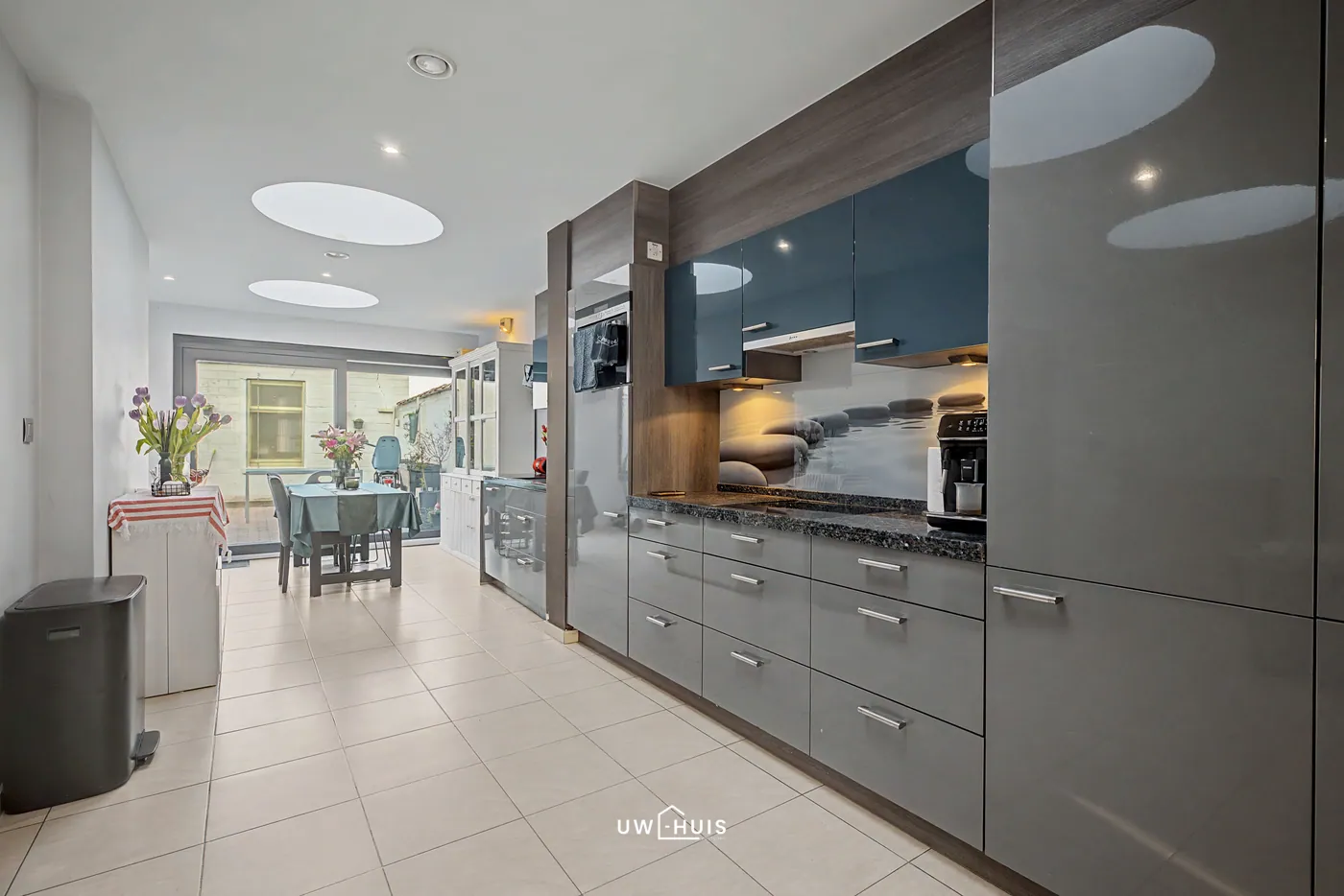 Gerenoveerde starterswoning in de Klinge met 4 slaapkamers en lichtrijke woonruimte. - foto 4