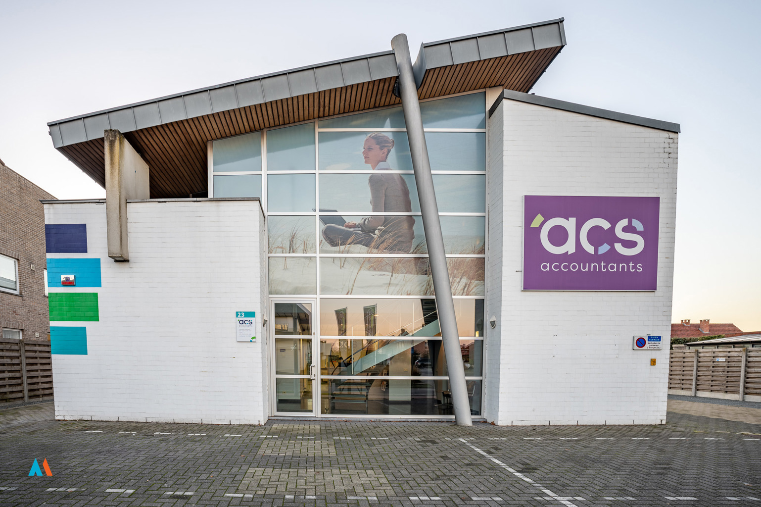 Kantoorgebouw met ontwikkelingspotentieel - foto 1