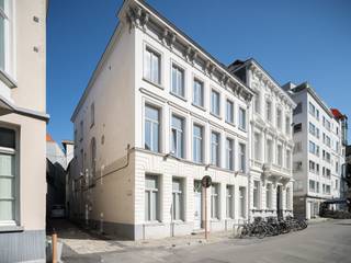 Indrukwekkend stadspaleis met imposant woonvolume van 732m2 (exclusief kelderruimte) en een perceelgrootte van 323m2.De bijzondere eigendom fungeert...