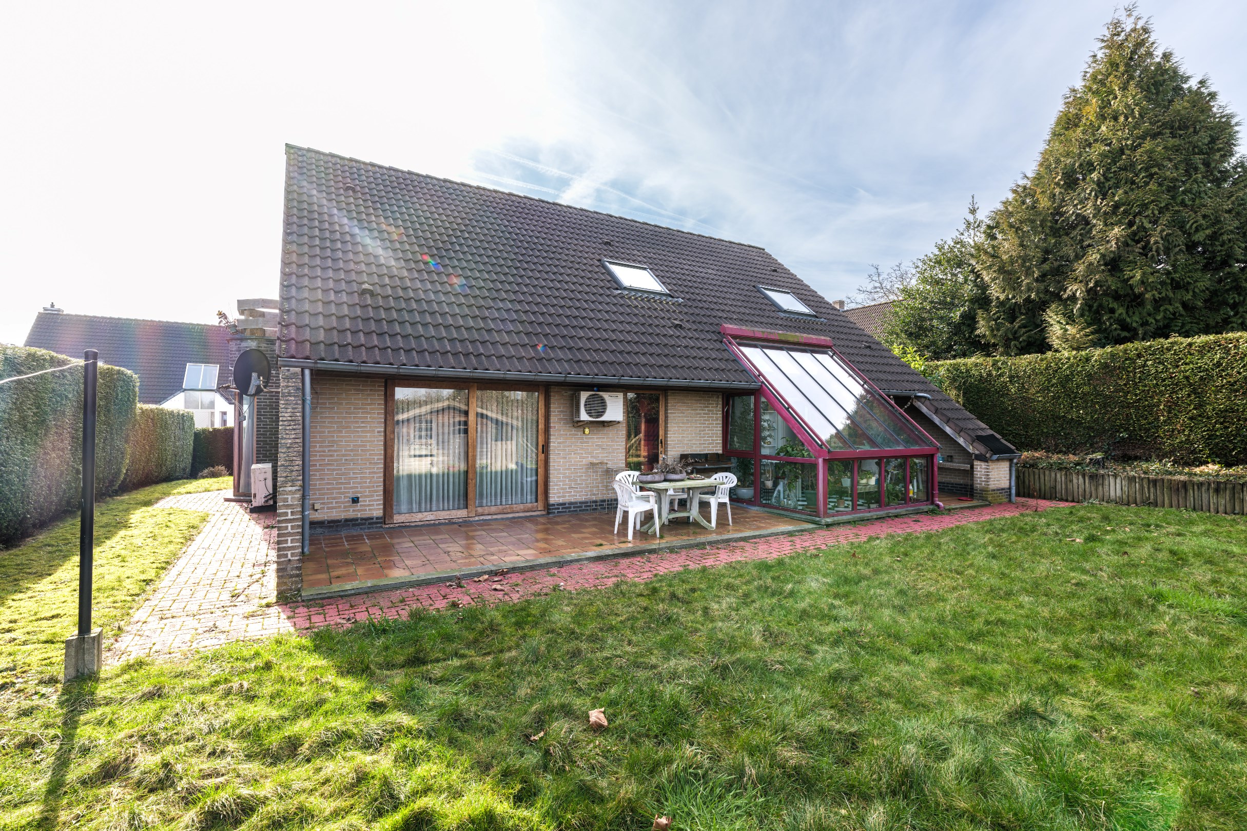 Gunstig gelegen woning met 3 slaapkamers op een perceel van 624m² - foto 4