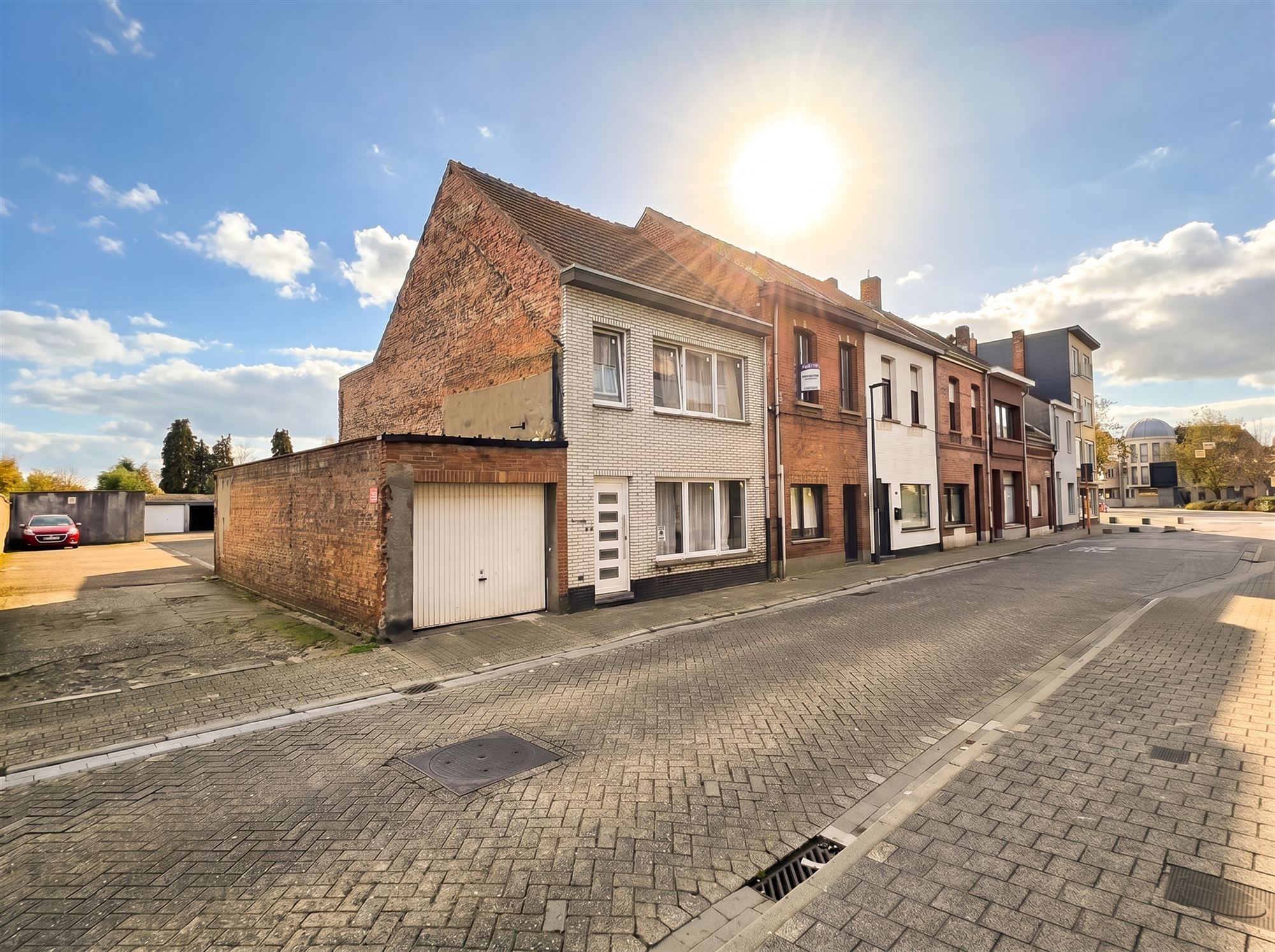 Gezinswoning met 4 slaapkamers en zonnige tuin - foto 2