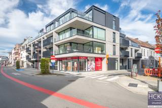 De liggingDit nieuwbouwappartement maakt deel uit van de gloednieuw gebouwde residentie 'Porta Klara', gebouwd op de hoek van de Tolpoortstraat en de...