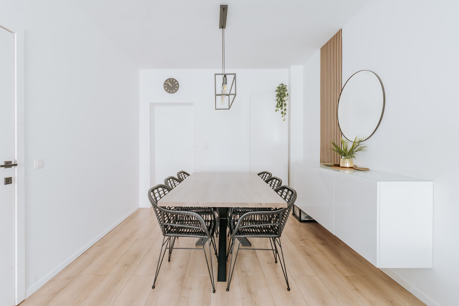 Ruime woning met 3 slpk, 2 parkeerplaatsen en buitenruimte - foto 4