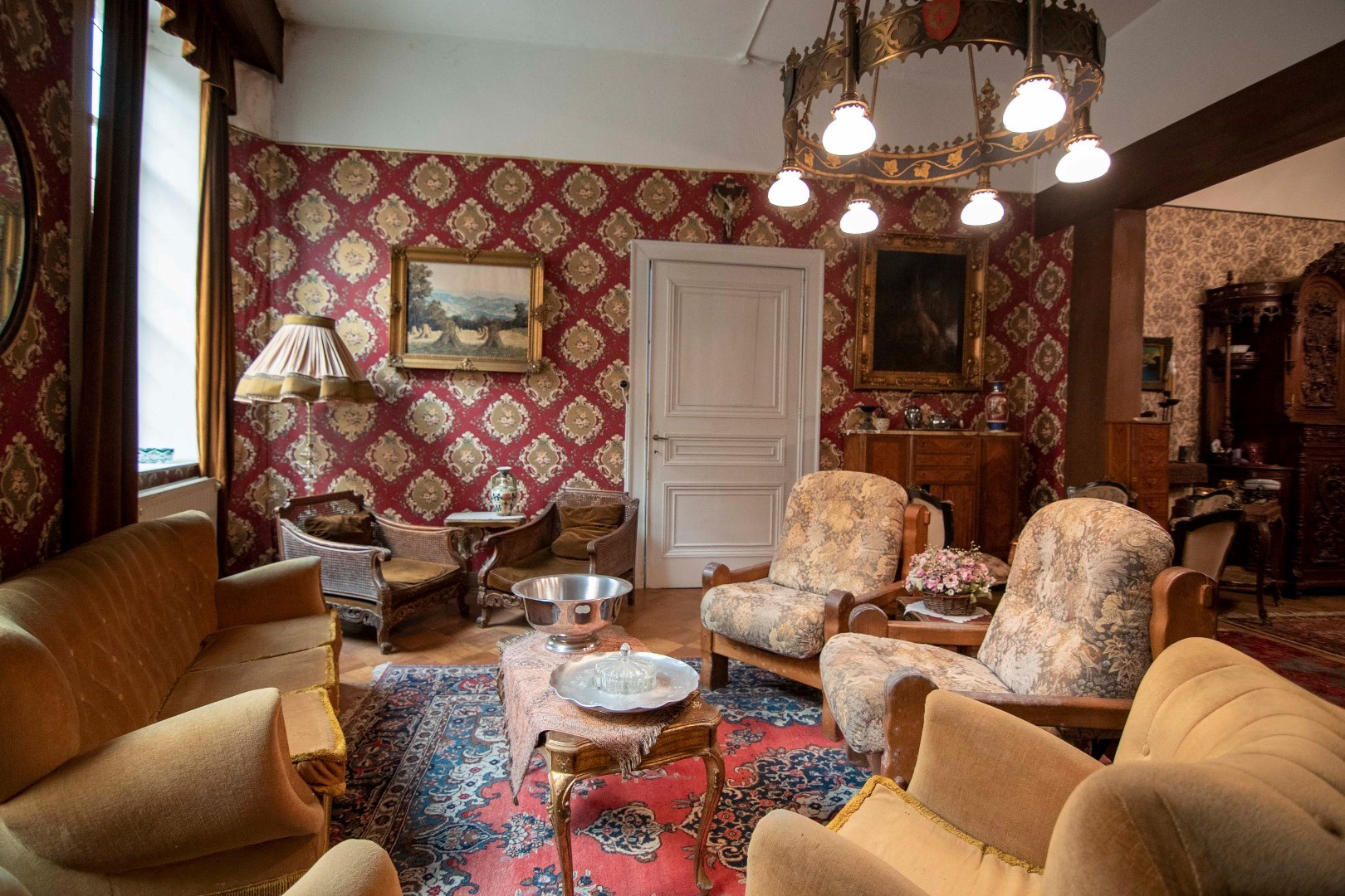 Authentieke herenwoning met vele mogelijkheden - stadscentrum Tongeren - foto 4