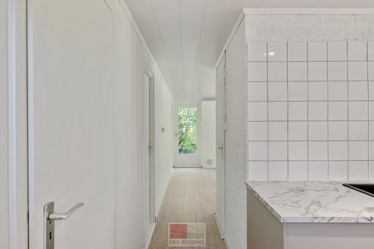 Recent gemoderniseerde bungalow, gelegen op het vakantiepark Sunclass Sonnevijver. - foto 5