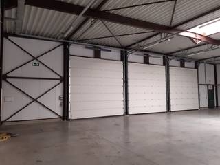 Bedrijfshal te huur!De hal is gelegen op de volledig gerenoveerde Flam site, in de Fabrieksstraat te Sint-Truiden, in een afgesloten domein met...