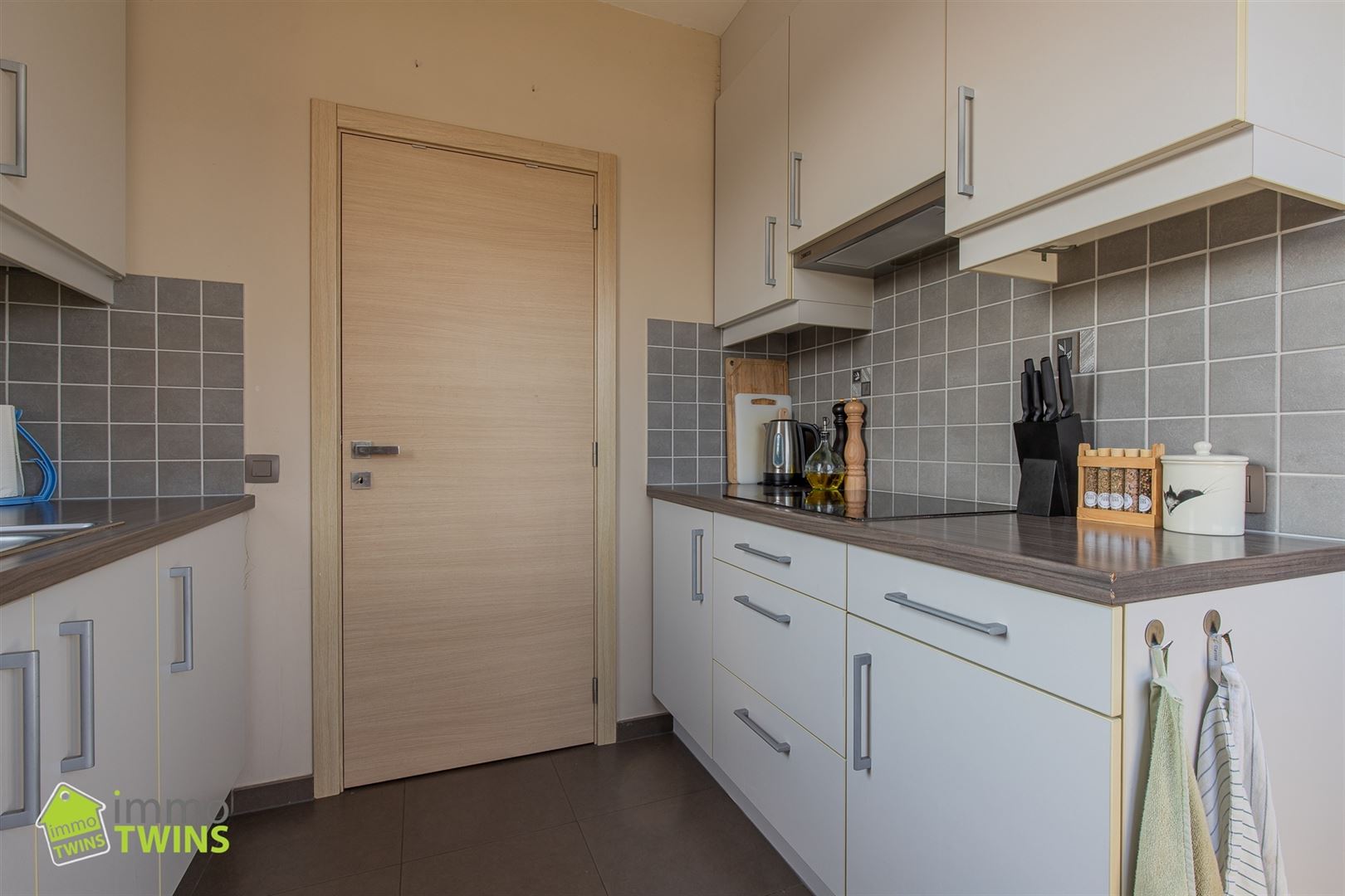Instapklaar appartement met terras te Moerzeke - foto 4