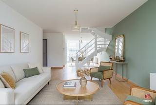 Ce magnifique duplex est situé le long du Lousbergkaai (Visserij) à Gand et donne sur le parc Lousberg à l'arrière.Transports en commun et commerces...