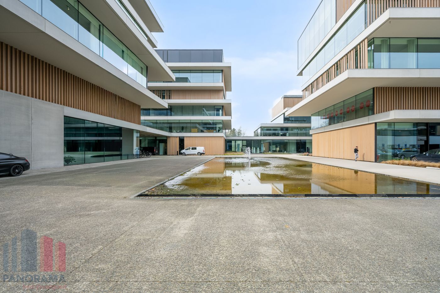 309 m² HIGH-END KANTOREN OP TOPLOCATIE LANGS DE E40 TE OOSTKAMP - photo 4