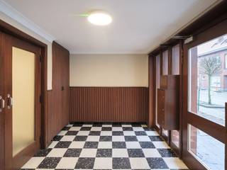 In het bruisende centrum van Wetteren presenteren wij u een unieke investeringsmogelijkheid: de linkerhelft van een stijlvol gebouw, bestaande...