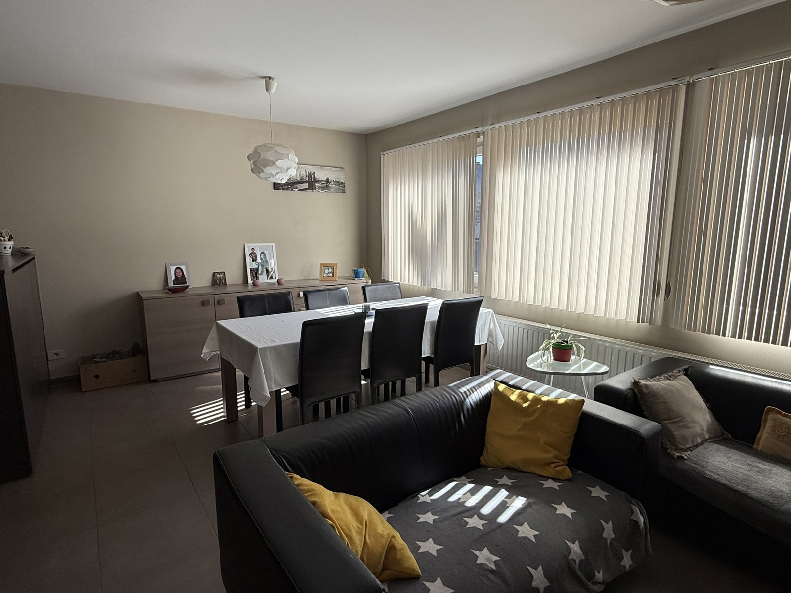 Appartement op de tweede verdieping in het centrum van Tielt.  - foto 3