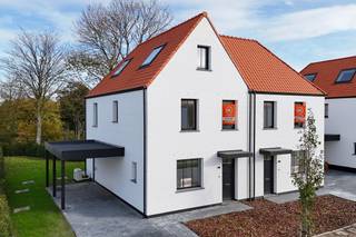 Deze ruime BEN woning is gebouwd met oog voor detail, waarbij telkens een stap verder is gezet dan “de standaard”.Dankzij de warmtepomp,...