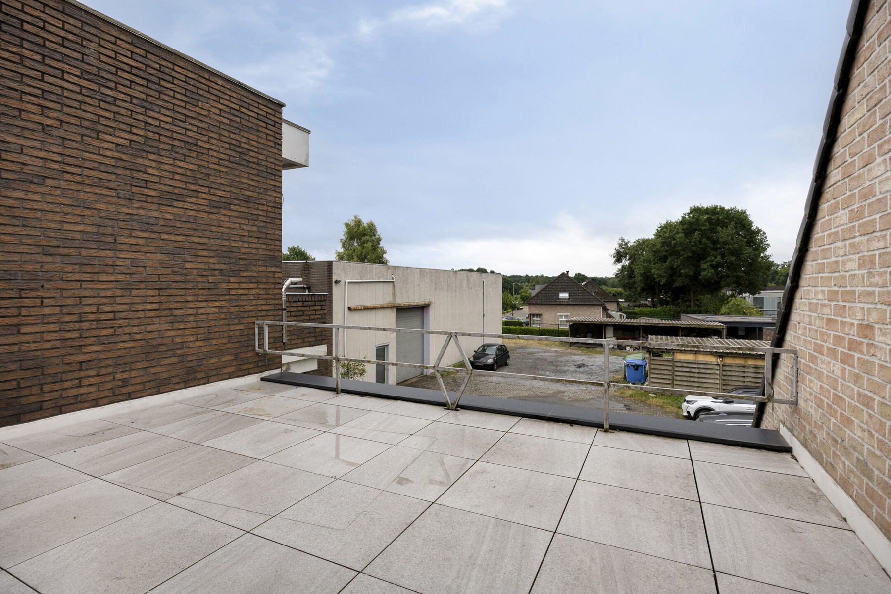 Instapklaar appartement met terras te Leopoldsburg! - foto 3