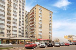 This cozy and always well maintained apartment is located on the fifth floor of Frank Craeybeckxlaan, a quiet and strategically located street...