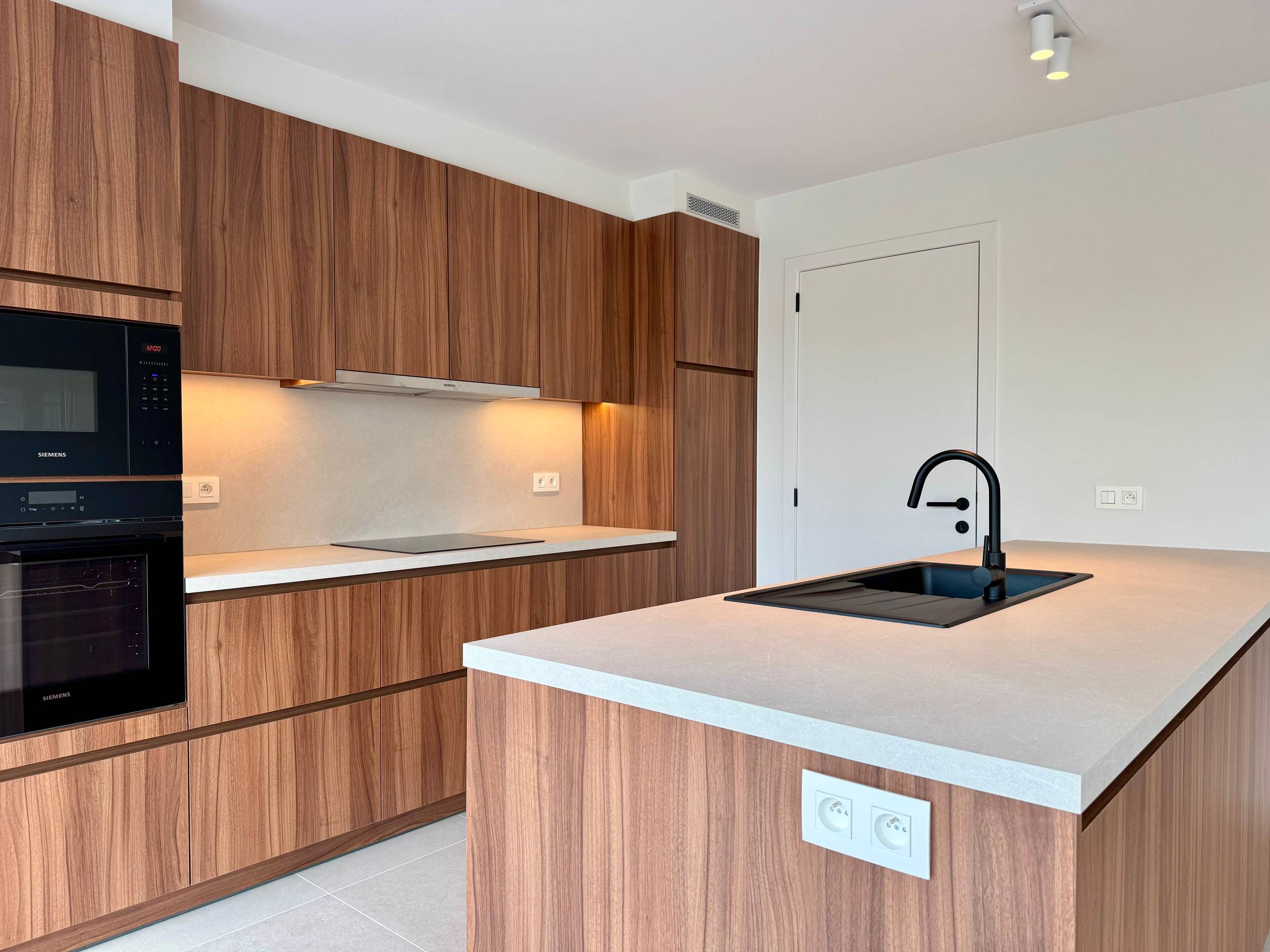 Maison à louer à Evergem avec 4 chambres - photo 3